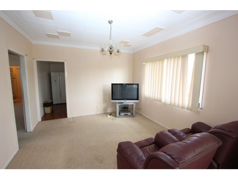 62 Oxley Station Road, Oxley QLD 4075