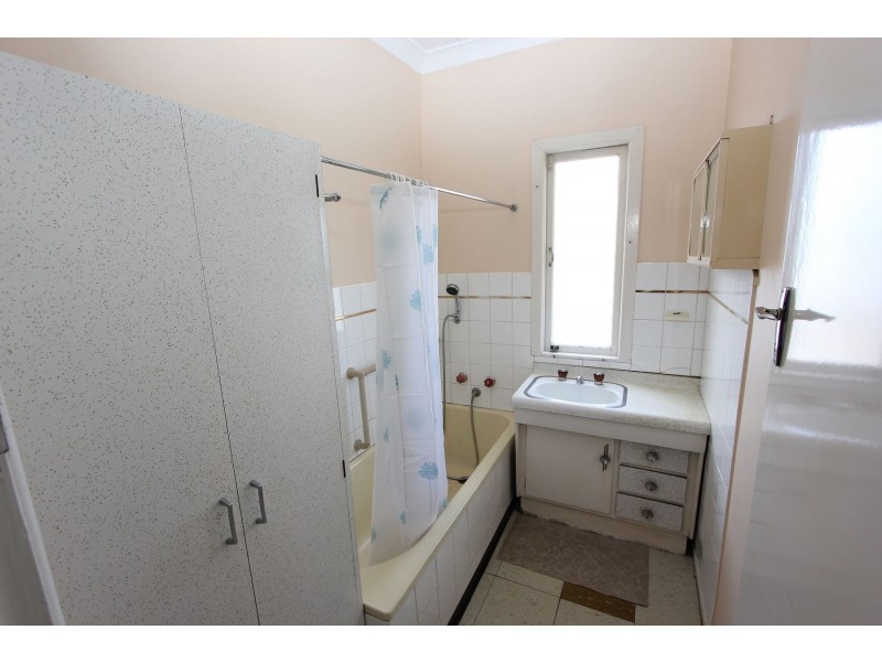 62 Oxley Station Road, Oxley QLD 4075