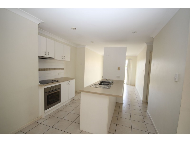 19/8 Rosegum Place, Redbank Plains QLD 4301