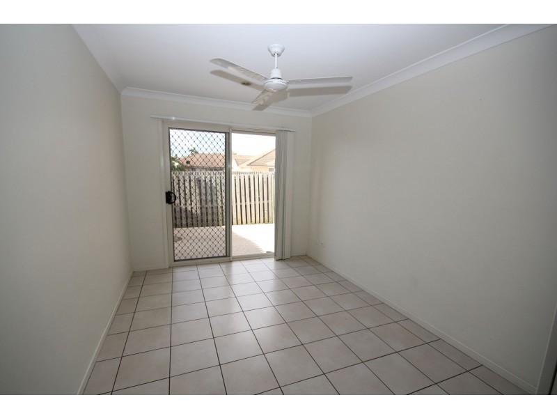 19/8 Rosegum Place, Redbank Plains QLD 4301