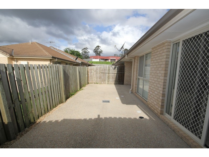 19/8 Rosegum Place, Redbank Plains QLD 4301