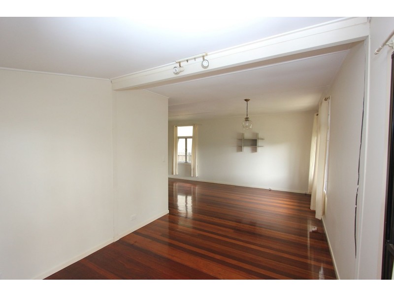 12 Oxley Road, Chelmer QLD 4068