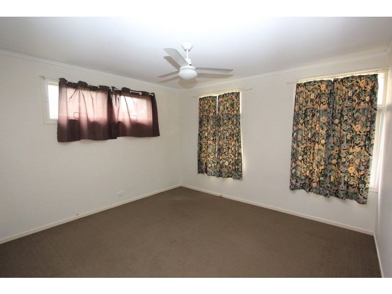 12 Oxley Road, Chelmer QLD 4068