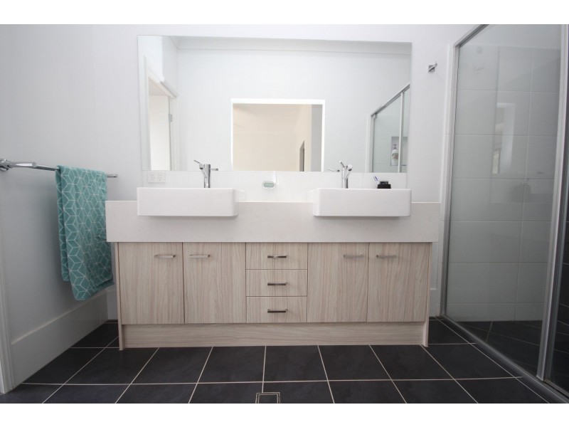 39-45 Gleeson Street, New Beith QLD 4124