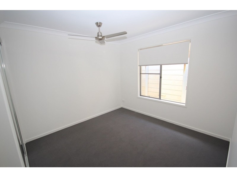 9 Sawyer Street, Spring Mountain QLD 4124