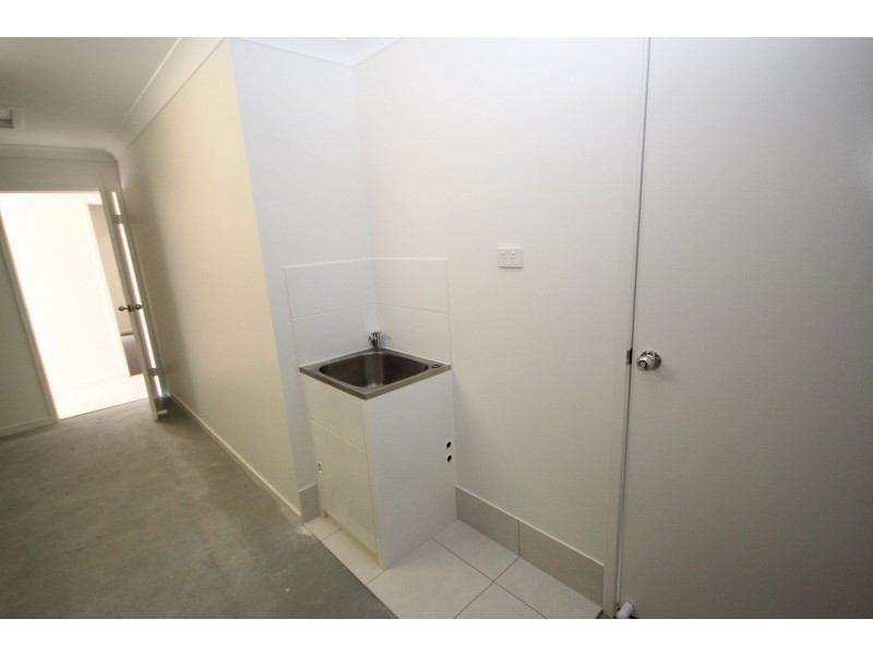 9 Sawyer Street, Spring Mountain QLD 4124
