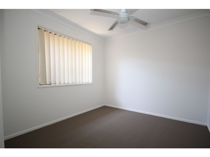 33 Harrison Crescent, Forest Lake QLD 4078