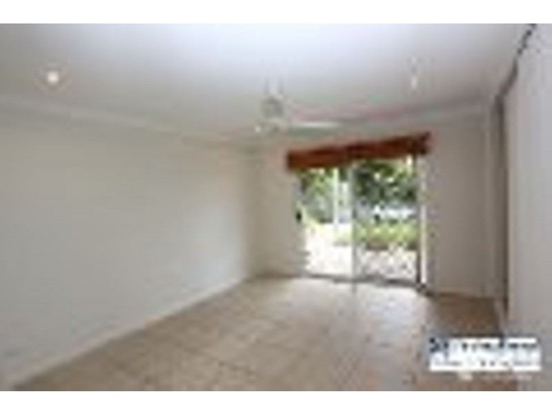 33 Gray Avenue, Corinda QLD 4075