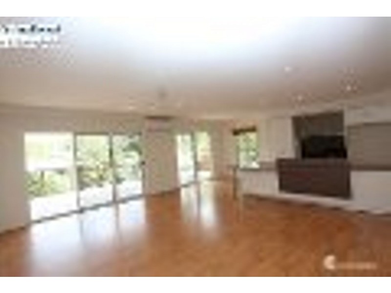 33 Gray Avenue, Corinda QLD 4075