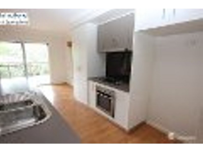 33 Gray Avenue, Corinda QLD 4075