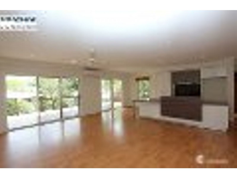 33 Gray Avenue, Corinda QLD 4075