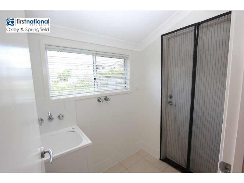 33 Gray Avenue, Corinda QLD 4075