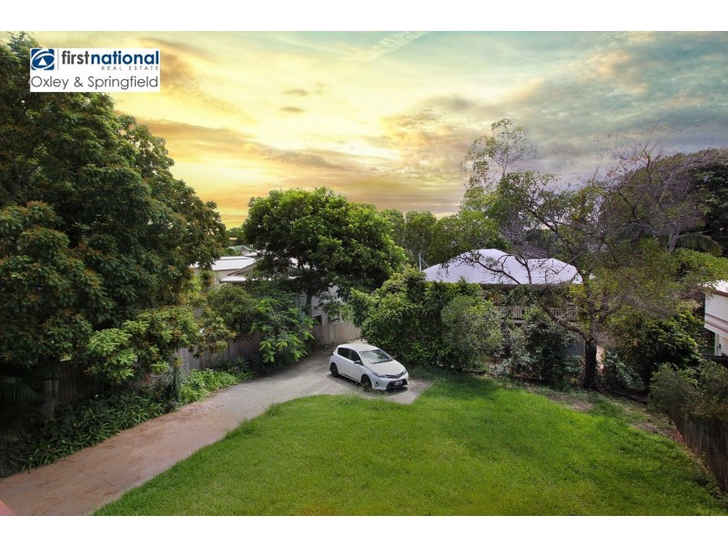 33 Gray Avenue, Corinda QLD 4075