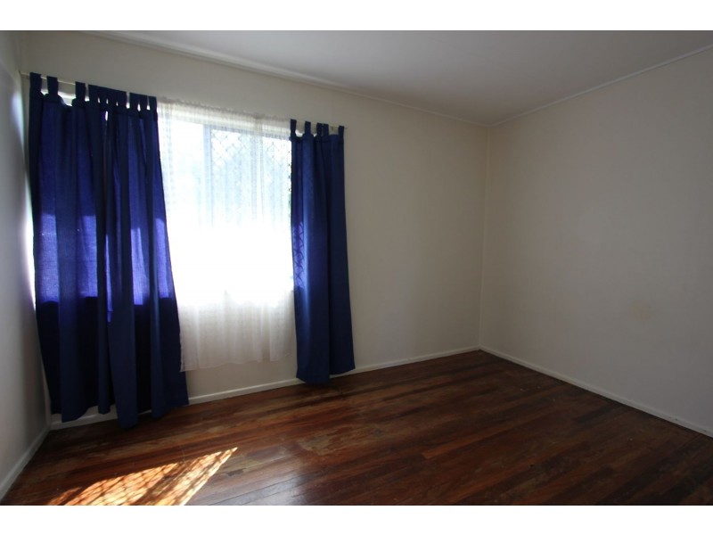 12 Southern Cross Avenue, Darra QLD 4076