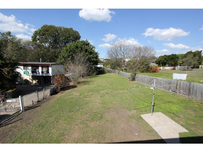 12 Southern Cross Avenue, Darra QLD 4076