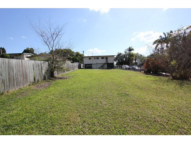 12 Southern Cross Avenue, Darra QLD 4076
