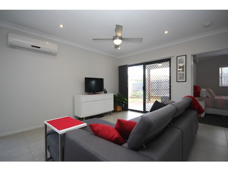 4 McGregor Place, Springfield Lakes QLD 4300