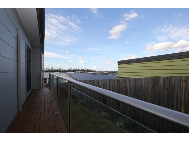 4 McGregor Place, Springfield Lakes QLD 4300