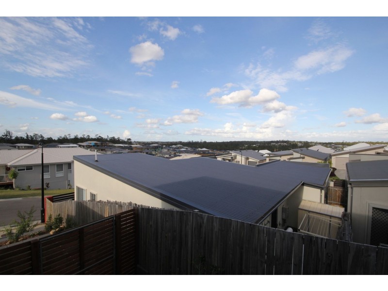 4 McGregor Place, Springfield Lakes QLD 4300