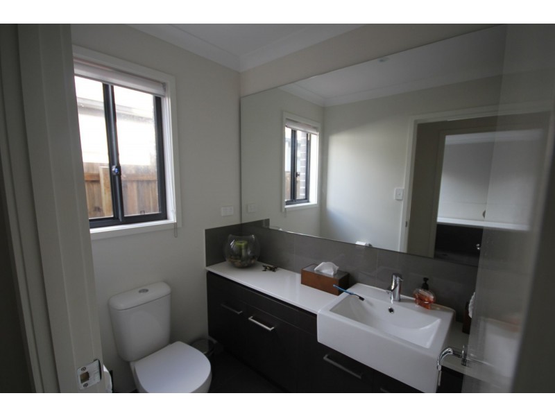 36 Daydream Crescent, Springfield Lakes QLD 4300