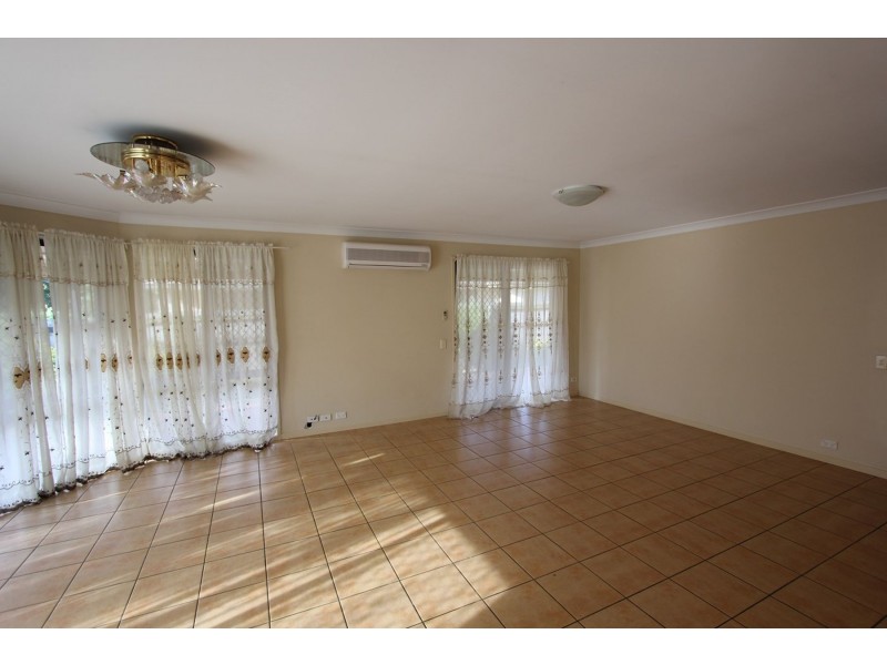 3 Treeline Place, Durack QLD 4077