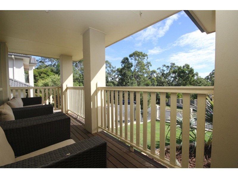 6 Dew Close, Springfield Lakes QLD 4300