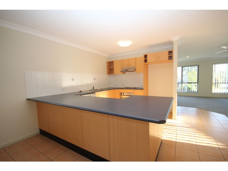 11 Rae Close, Camira QLD 4300