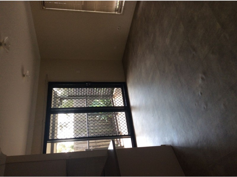 1/45A Law Street, Redbank QLD 4301