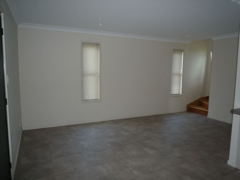 5/45A Law Street, Redbank QLD 4301
