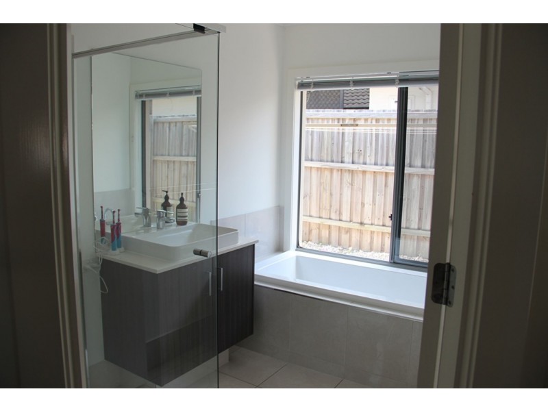 3 Davidshone Close, Doolandella QLD 4077