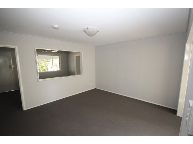 6 Stuart Street, Goodna QLD 4300