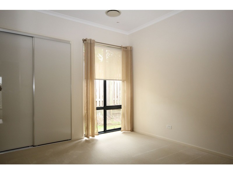 12 Finnigan Street, Augustine Heights QLD 4300