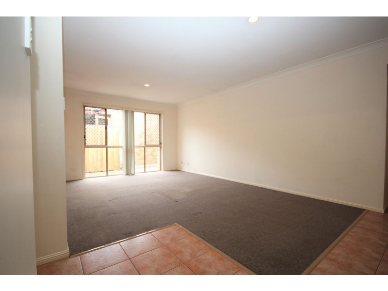 25 Starr Street, Forest Lake QLD 4078