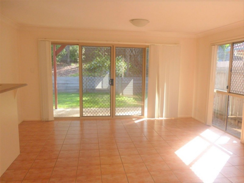 25 Starr Street, Forest Lake QLD 4078