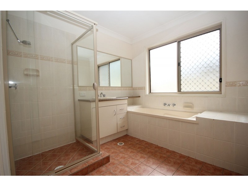 25 Starr Street, Forest Lake QLD 4078