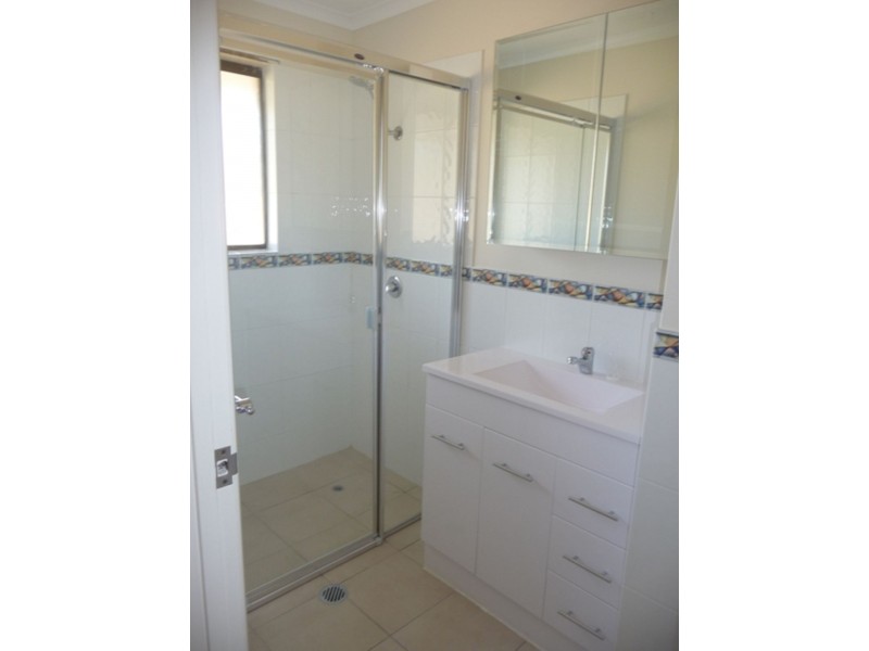 1/244 Redbank Plains Road, Bellbird Park QLD 4300