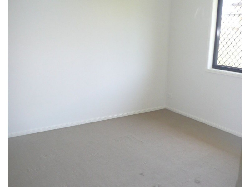 27 Carney Circuit, Redbank Plains QLD 4301