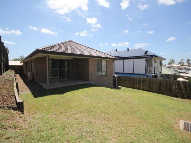 10 Lemongrass Place, Springfield Lakes QLD 4300