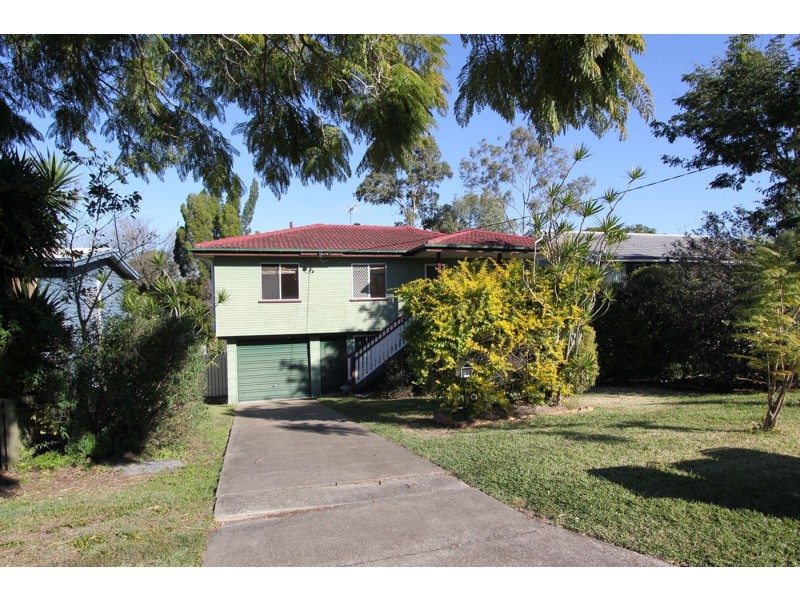 33 Stephenson Street, Oxley QLD 4075