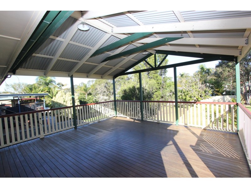 33 Stephenson Street, Oxley QLD 4075