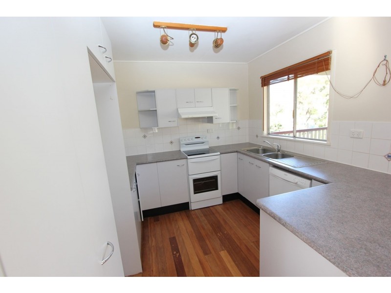 33 Stephenson Street, Oxley QLD 4075