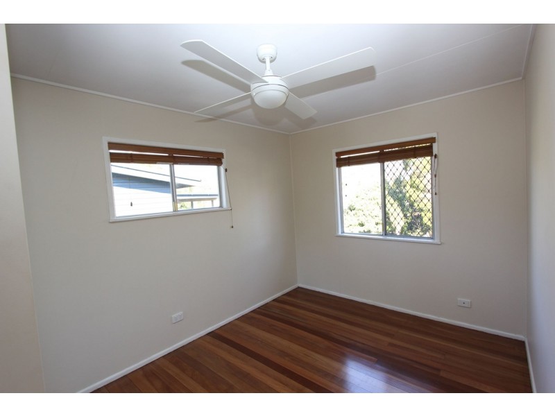 33 Stephenson Street, Oxley QLD 4075