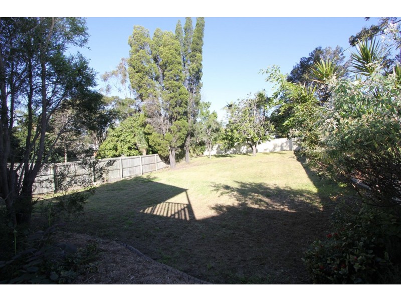 33 Stephenson Street, Oxley QLD 4075