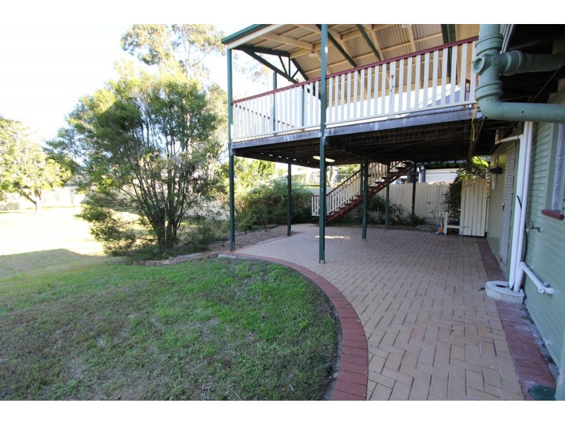 33 Stephenson Street, Oxley QLD 4075