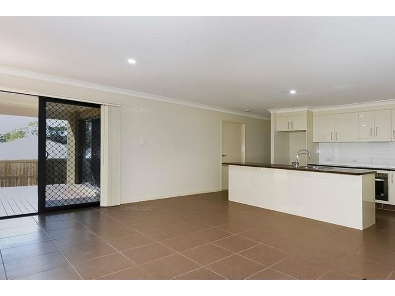 52 Lakes Entrance Drive, Springfield Lakes QLD 4300