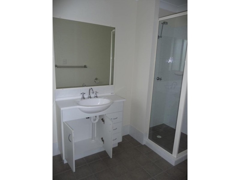 128 Edwards Street, Raceview QLD 4305