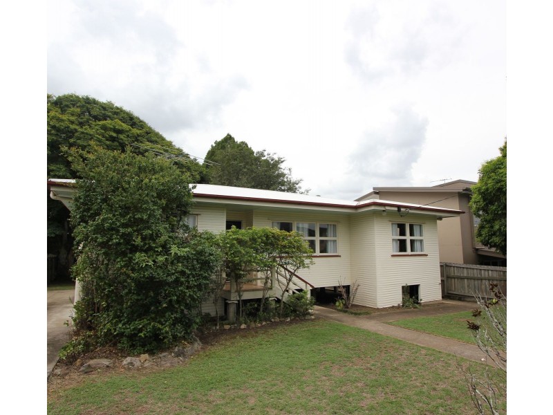 6 Lynne Grove Avenue, Corinda QLD 4075