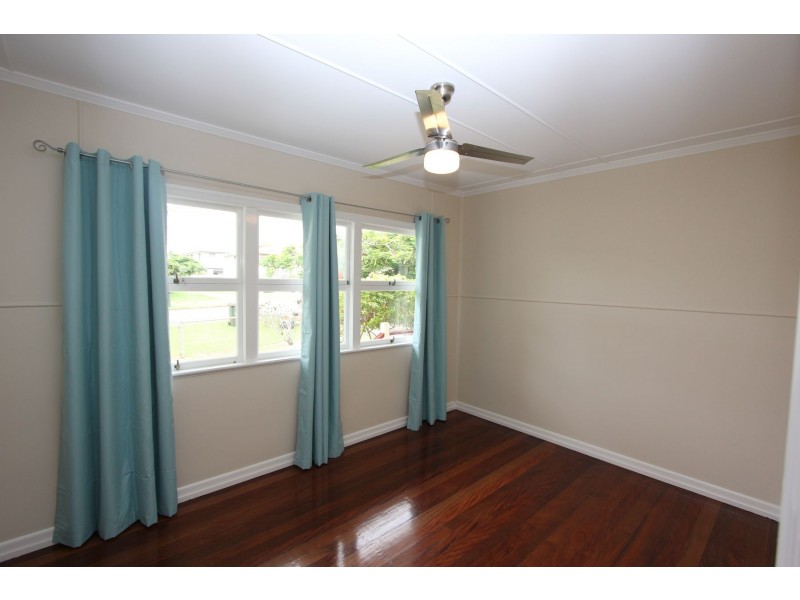 6 Lynne Grove Avenue, Corinda QLD 4075