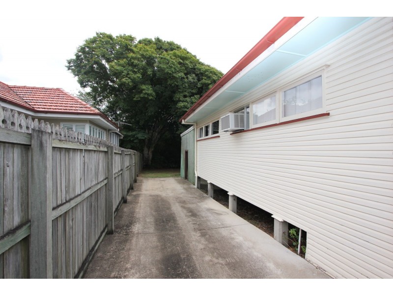 6 Lynne Grove Avenue, Corinda QLD 4075