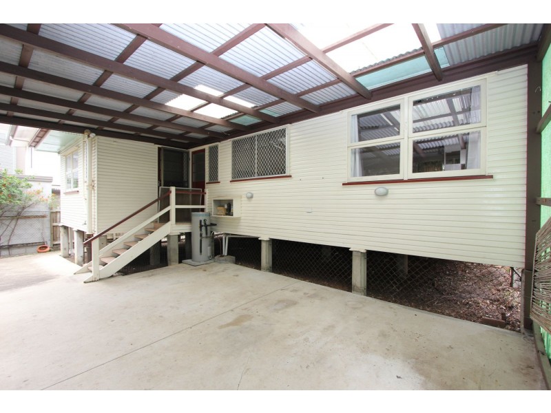 6 Lynne Grove Avenue, Corinda QLD 4075